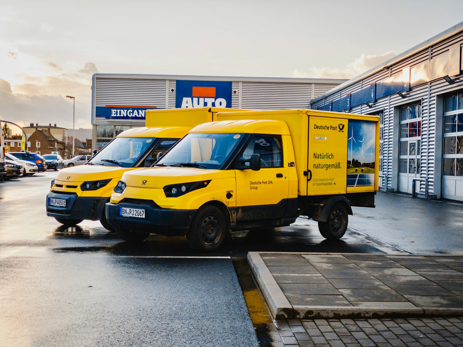 How Your DOT Compliance Affects Your Commercial Auto Insurance Rates